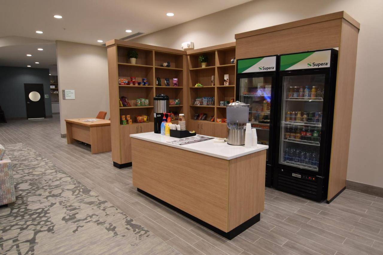 Holiday Inn - Kansas City - Northeast By Ihg Exterior foto