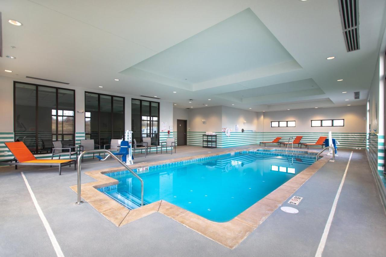 Holiday Inn - Kansas City - Northeast By Ihg Exterior foto